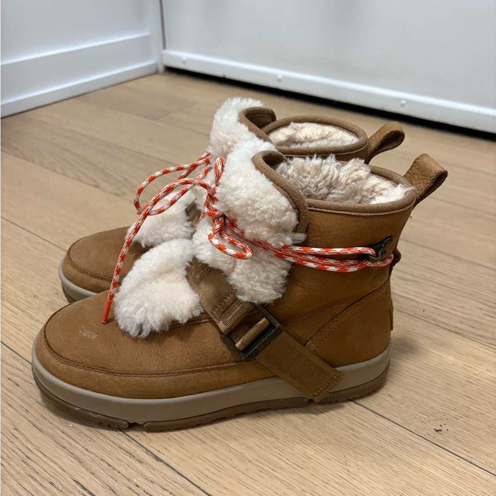 UGG CLASSIC WEATHER HIKER BOOTS
